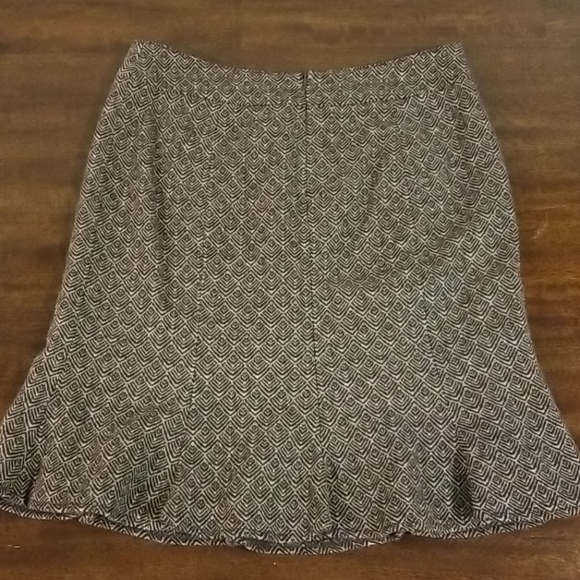 Gorgeous Nanette Lepore wool trumpet skirt sz 6 - Picture 7 of 9